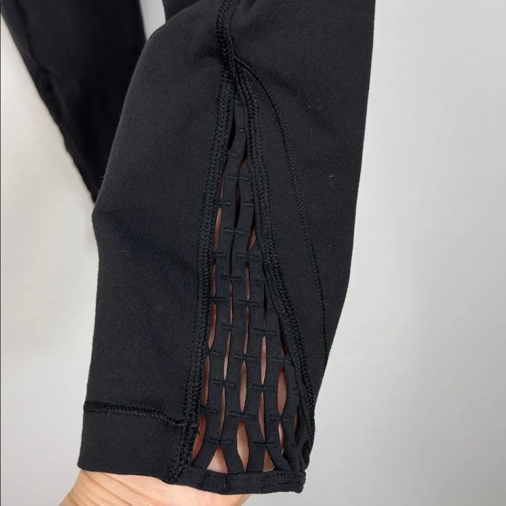 Lululemon Black Cropped Leggings Size 4 Laser Cut Hem Yoga Pants